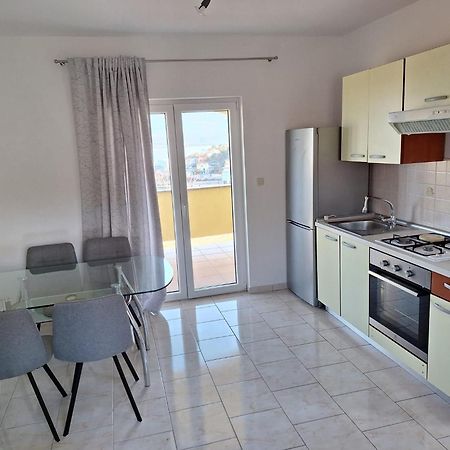 Apartments Mikecin Novigrad  Exterior foto