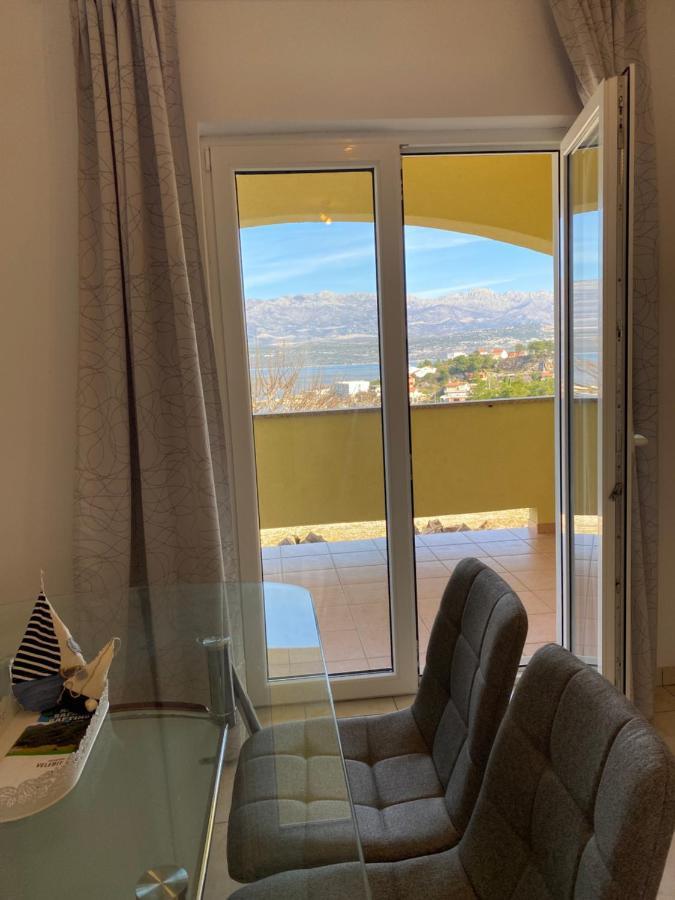 Apartments Mikecin Novigrad  Exterior foto